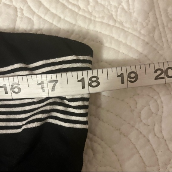 WHBM convertible dress (sleeveless, two shoulder, one shoulder) Size 14 - Picture 10 of 10